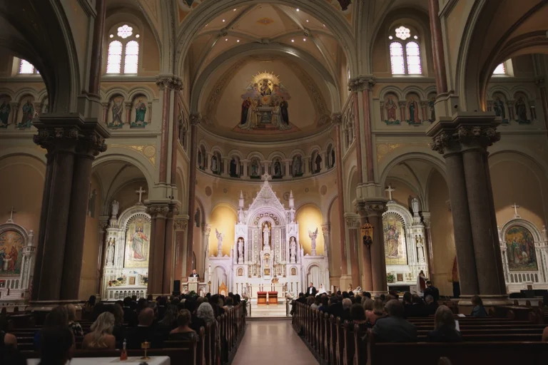 Capturing the grandeur, architecture and atmosphere of a church wedding