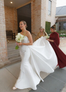 A bride at River Oaks Country Club