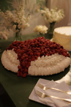 The raspberry wedding cake