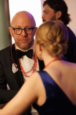 Guests in conversation